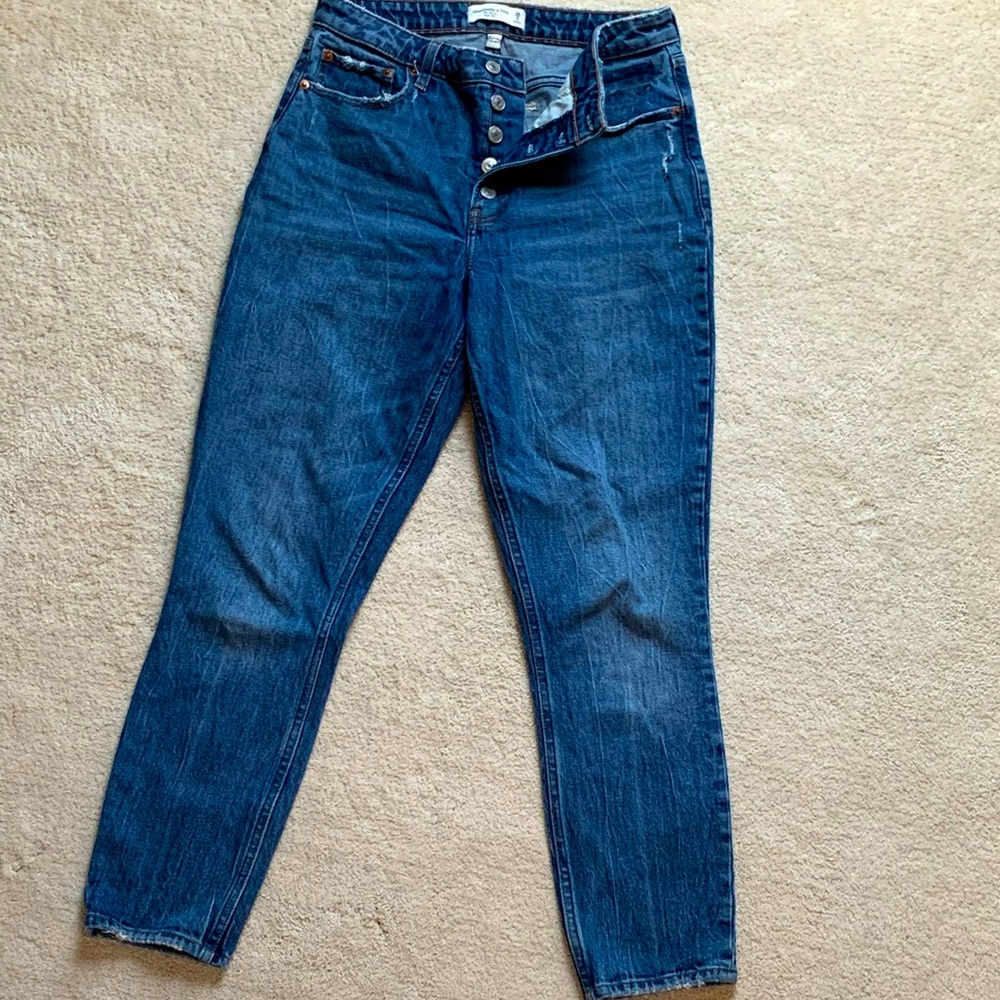 A&F Curve Love high waisted jeans